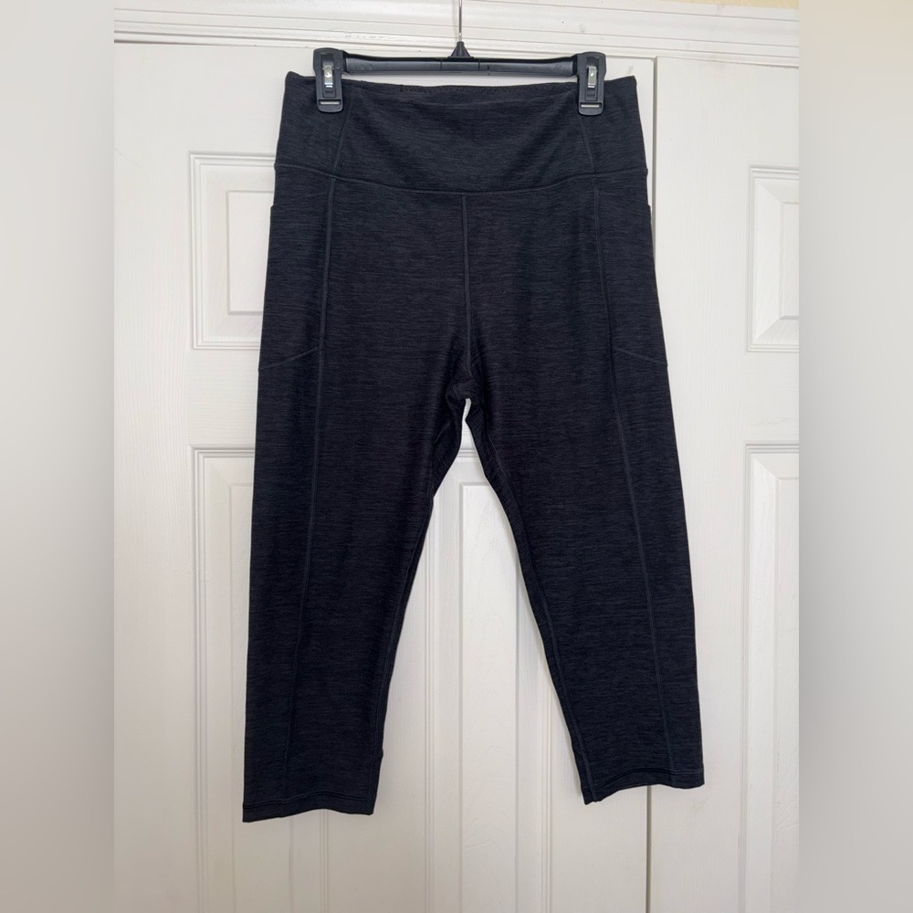 Used Victoria Secret black leggings size 14.